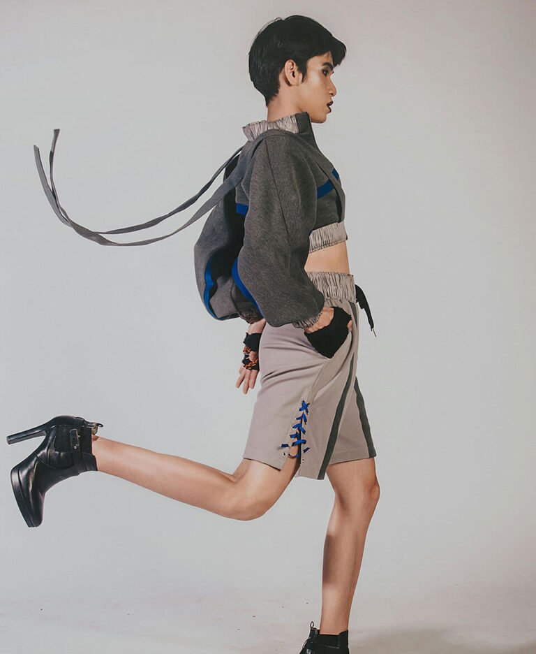 Avant-Garde Gray Cropped Set – Avant-Garde Gray Cropped Jacket &